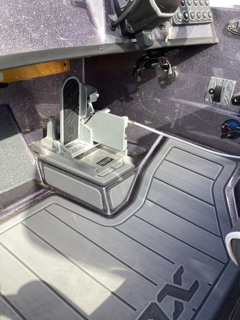 Slide: The Image of Interior of 2026 Bass Cat Puma STS with seat and storage. - 30