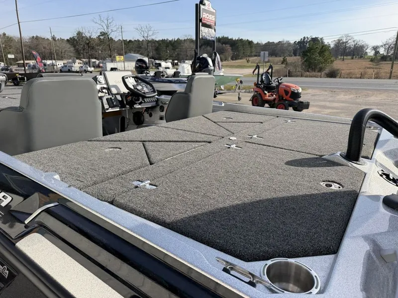 Slide: The Image of 2026 Bass Cat Puma STS dashboard with Garmin display. - 33