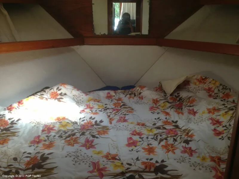 Slide: The Image of Egg Harbor 33 Sportfisher 1986 - 7