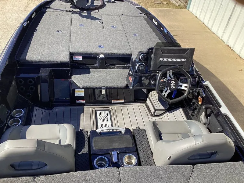 Slide: The Image of Bass Cat Puma STS 2024 - 30