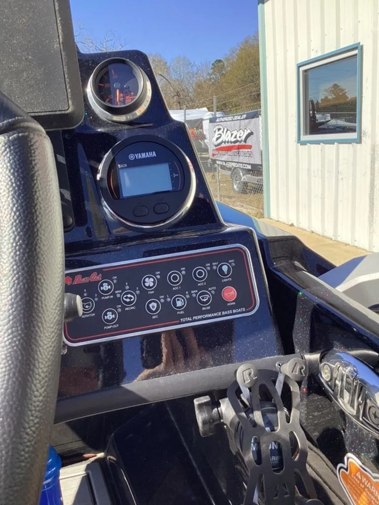 Slide: The Image of Bass Cat Puma STS 2024 - 34