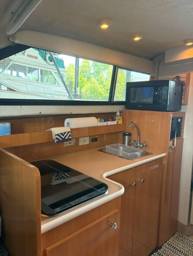 Slide: The Image of Bayliner Classic 2859 2003 - 13