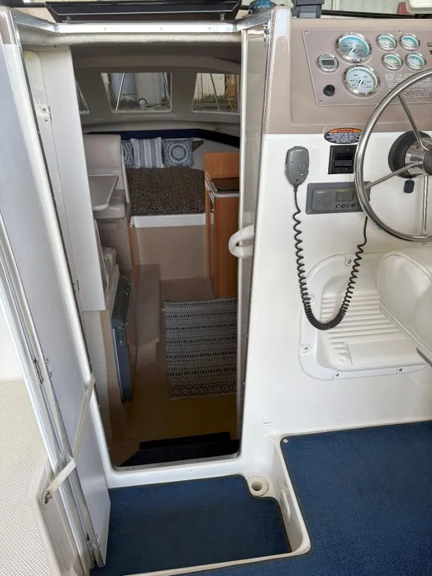 Slide: The Image of Bayliner Classic 2859 2003 - 7