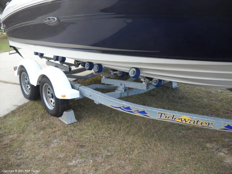Slide: The Image of Sea Ray 200 Select 2006 - 11