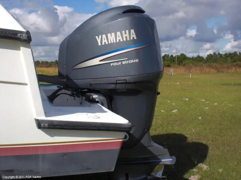 Slide: The Image of Contender 35 Side Console 2006 - 10