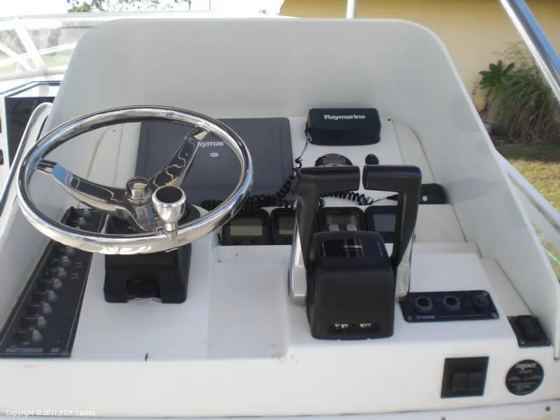 Slide: The Image of Contender 35 Side Console 2006 - 2