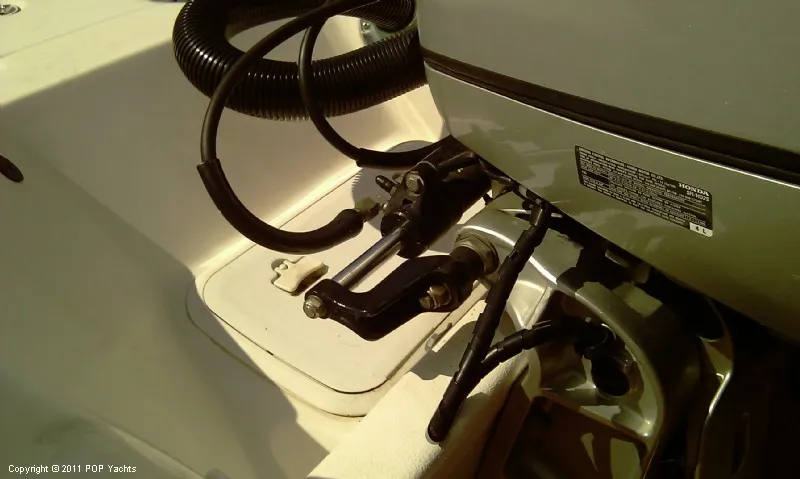 Slide: The Image of Carolina 225LX Sea Chaser 2005 - 10