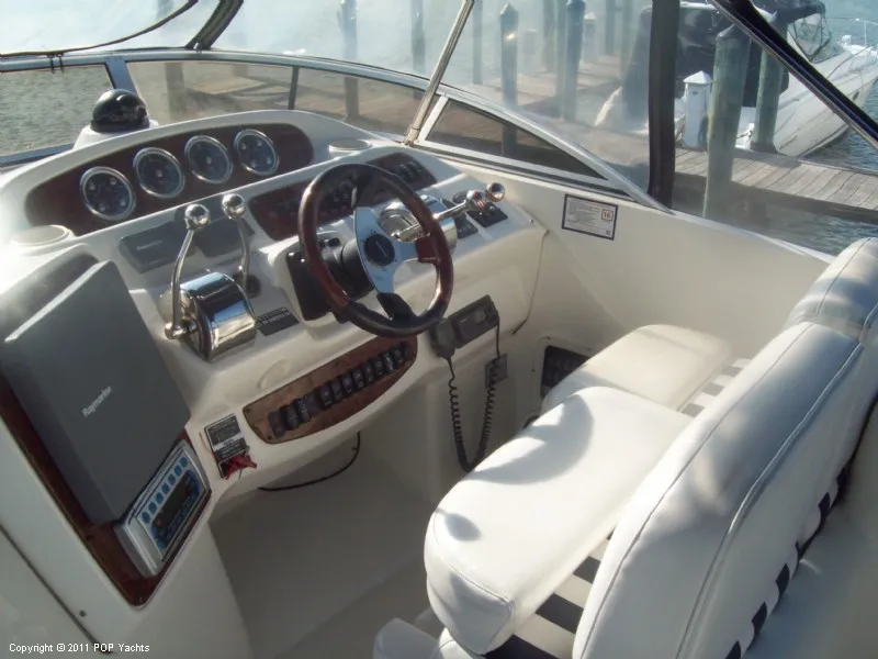 Slide: The Image of Meridian 411 Sedan 2005 - 6