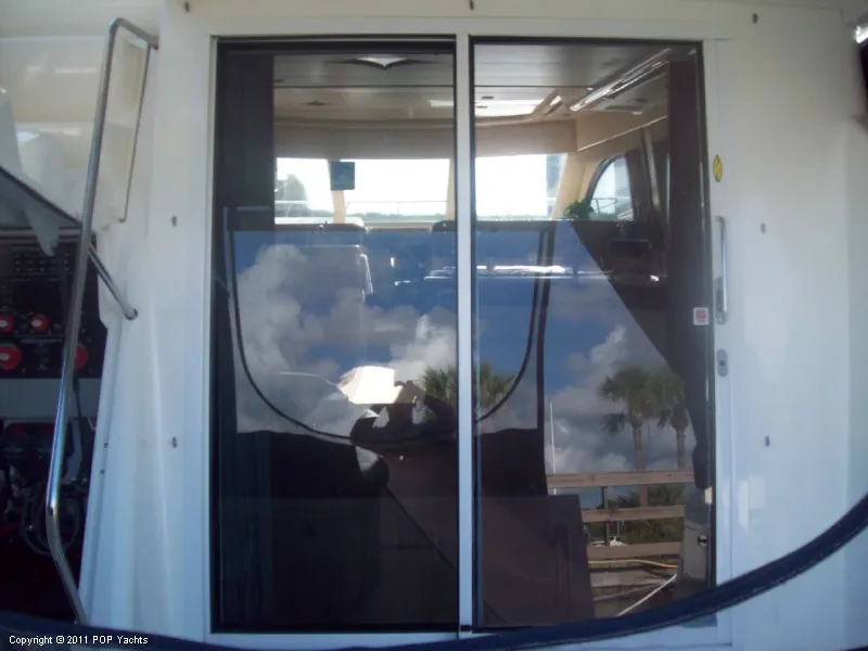 Slide: The Image of Meridian 411 Sedan 2005 - 8