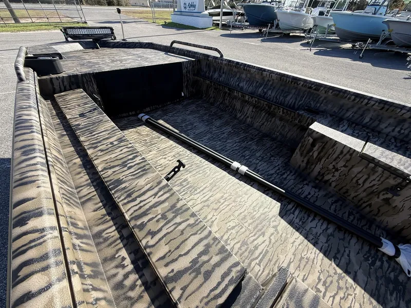 Slide: The Image of Excel 1754 Shallow Water F4 2026 - 4