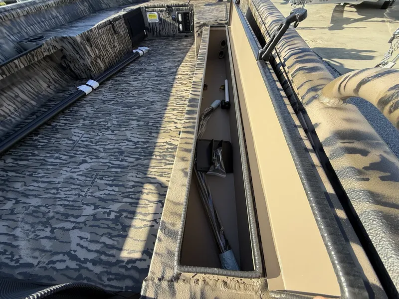 Slide: The Image of Excel Shallow Water F4 1754-5000 ENGINE 2026 - 6