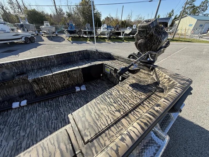 Slide: The Image of Excel Shallow Water F4 1754-5000 ENGINE 2026 - 8