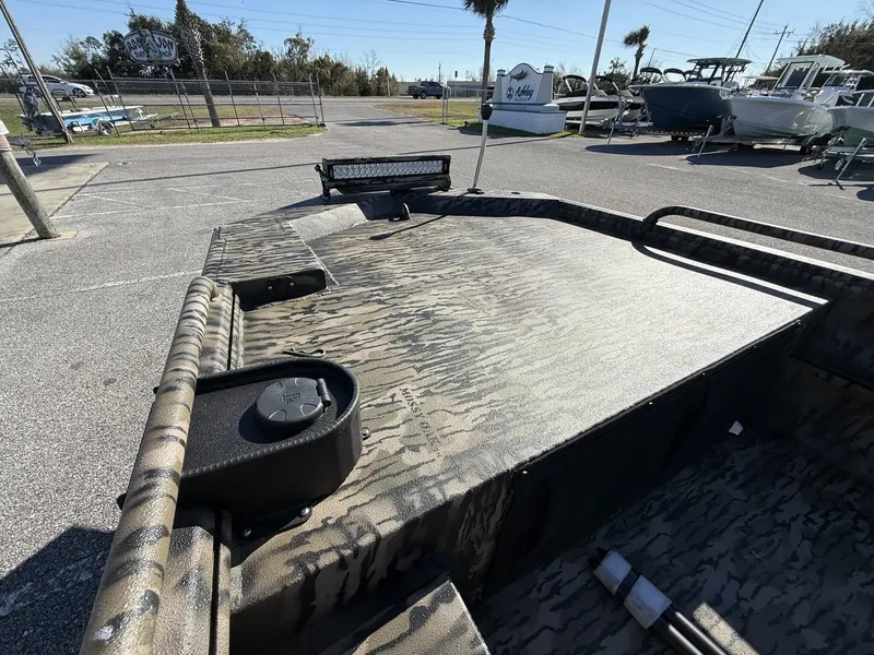 Slide: The Image of Excel 1754 Shallow Water F4 2026 - 3