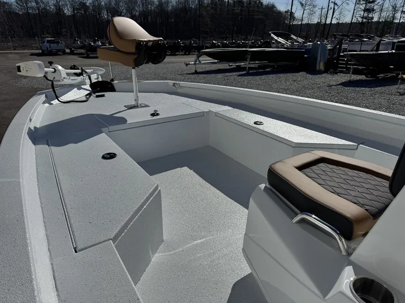 Slide: The Image of Xpress H22B Bay 2026 - 3