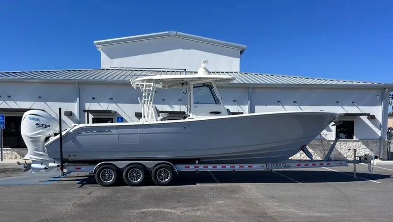 The Image of Cobia 320CC 2026 - 1