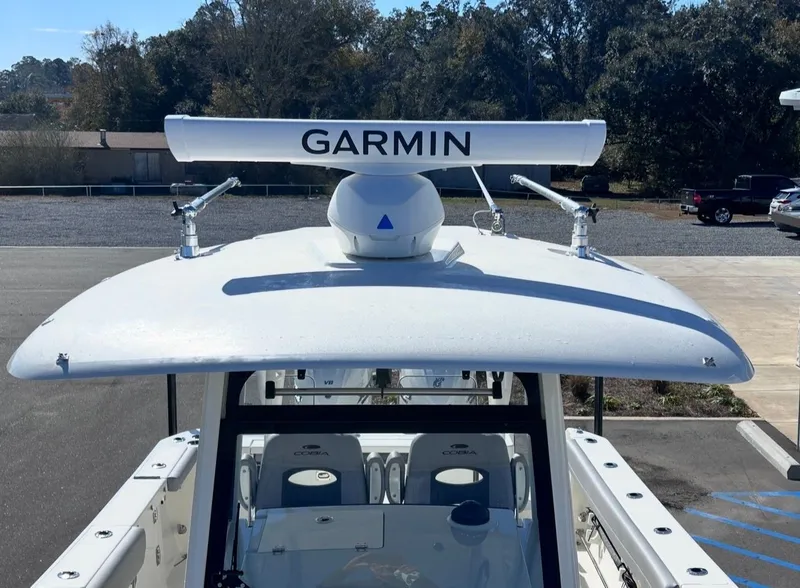 Slide: The Image of Cobia 320CC 2026 - 10