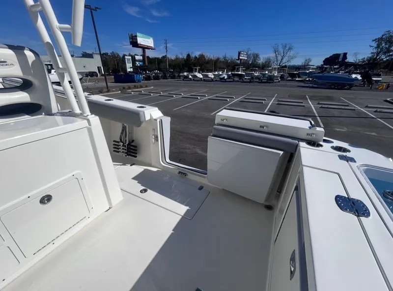 Slide: The Image of Cobia 320CC 2026 - 22