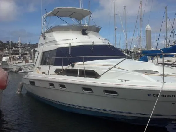 Slide: The Image of Bayliner 3460 Trophy Convertible 34 1986 - 0