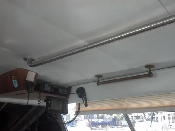Slide: The Image of Bayliner 3460 Trophy Convertible 34 1986 - 11