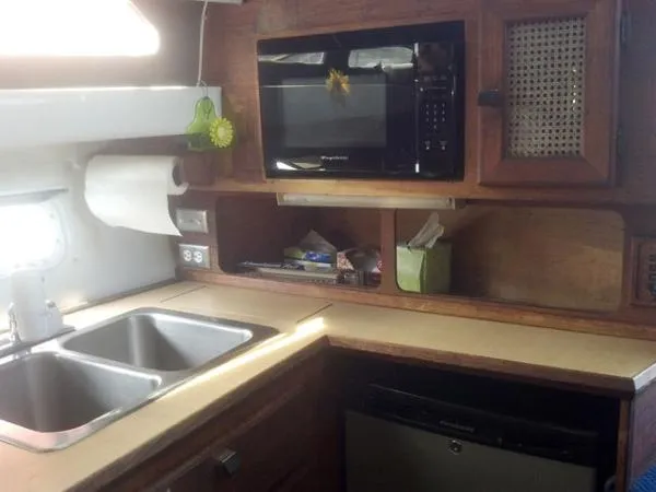 Slide: The Image of Bayliner 3460 Trophy Convertible 34 1986 - 4