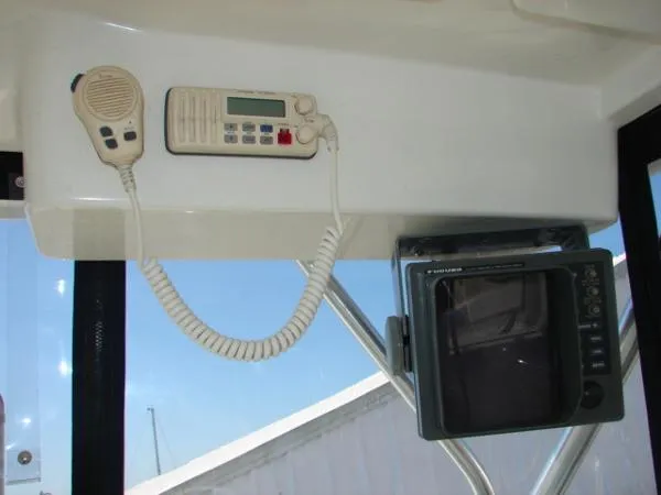 Slide: The Image of Aquasport 275 Explorer 2004 - 8