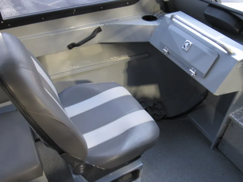 Slide: The Image of Hewescraft 200 ProV ET H/T 2018 - 10