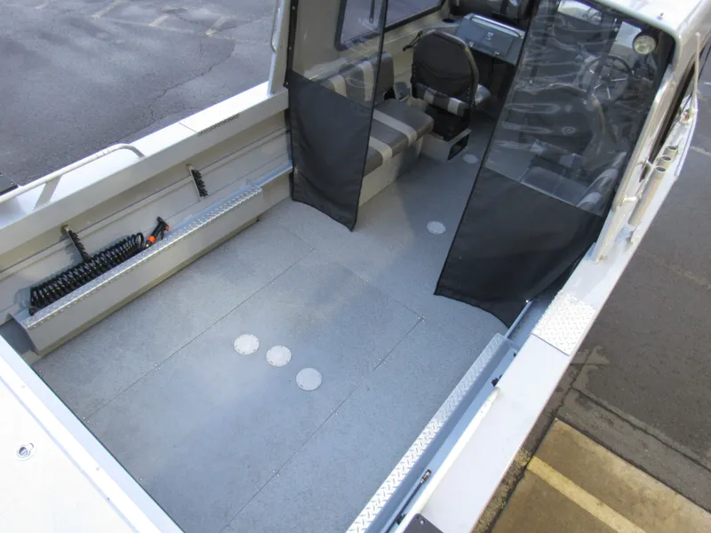 Slide: The Image of Hewescraft 200 ProV ET H/T 2018 - 15