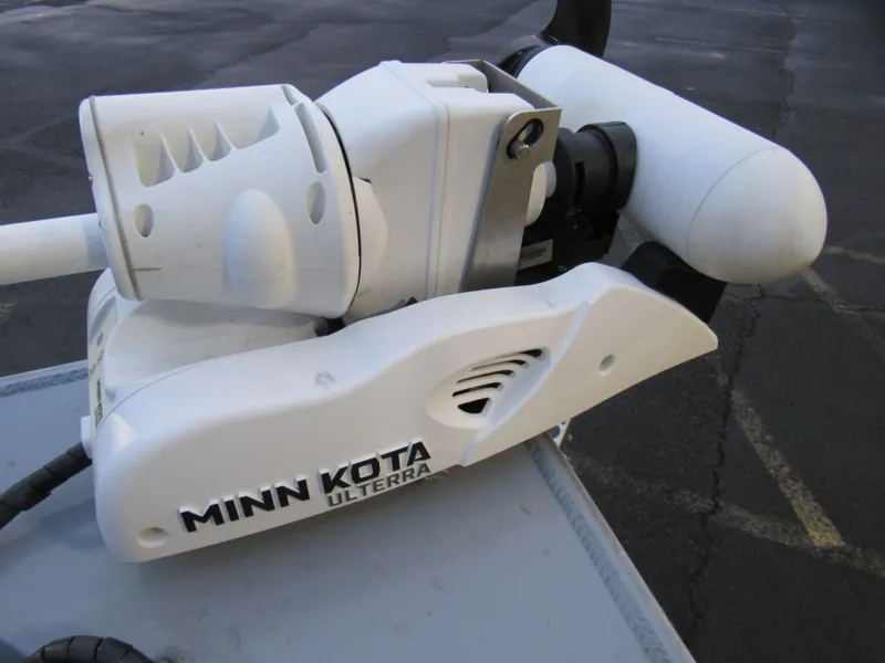 Slide: The Image of Hewescraft 200 ProV ET H/T 2018 - 16