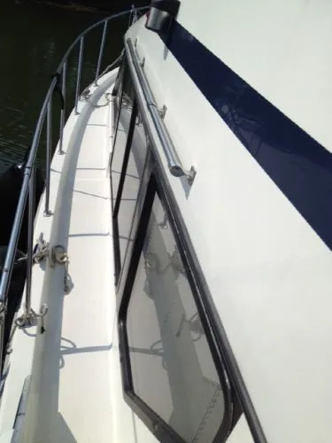 Slide: The Image of Tollycraft 3911 Cockpit Motor Yacht 1990 - 5