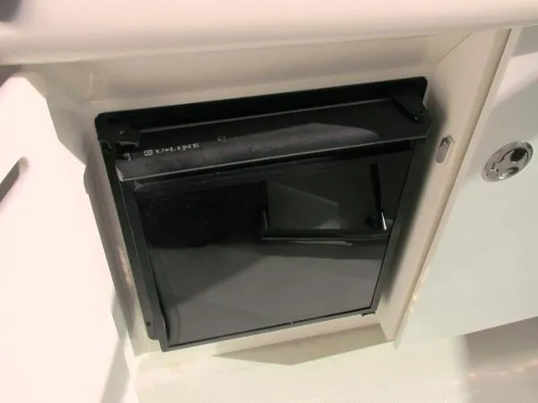 Slide: The Image of Sea Ray 52 Sundancer 2008 - 9