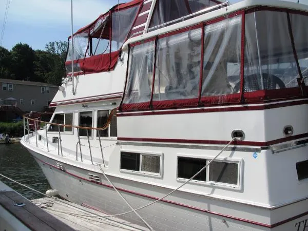 Slide: The Image of Marine Trader Motor Yacht 1986 - 0