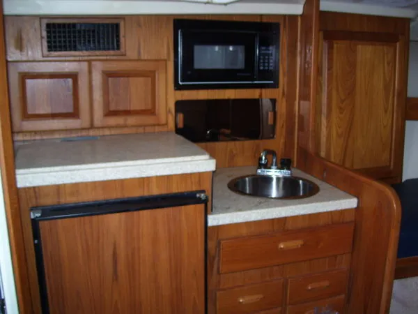 Slide: The Image of Luhrs 320 Open 1998 - 1