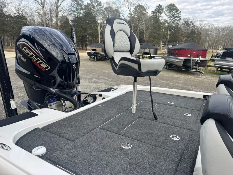 Slide: The Image of Caymas CX 21 PRO 2023 - 14