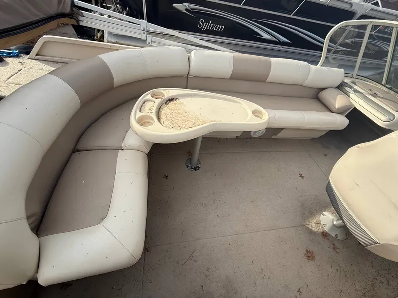 Slide: The Image of Crestliner 2100 Rampage 2001 - 10