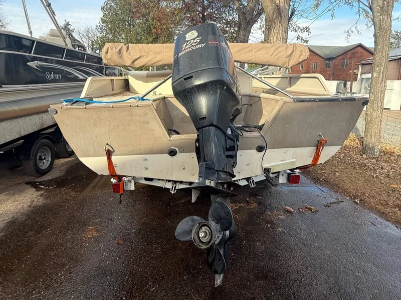 Slide: The Image of Crestliner 2100 Rampage 2001 - 11