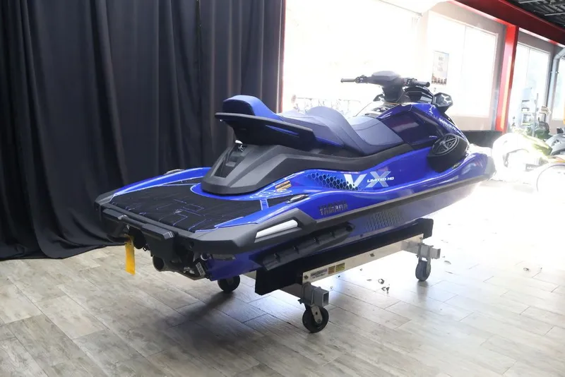 Slide: The Image of Yamaha VX® Limited HO 2026 - 5