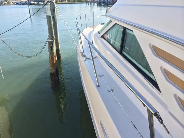 Slide: The Image of Sea Ray 420 Aft Cabin 1996 - 3