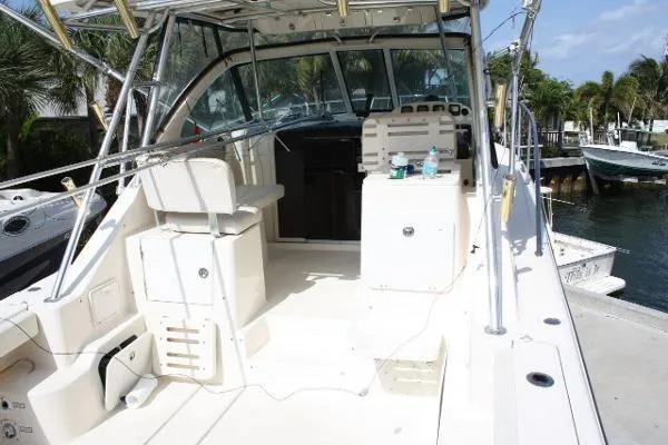 Slide: The Image of Pursuit 335 Offshore 2007 - 10