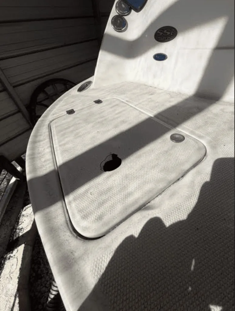 Slide: The Image of Chaparral 256 SSi 2006 - 12