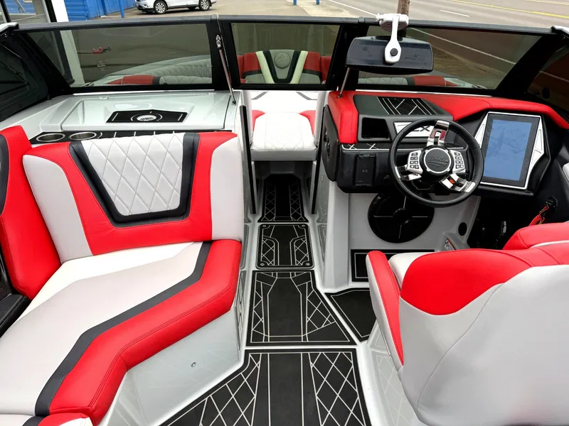 Slide: The Image of Tigé 25ZX 2021 - 15