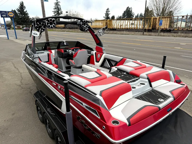 Slide: The Image of Tigé 25ZX 2021 - 9