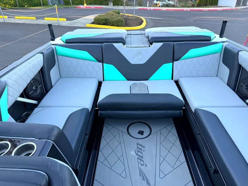 Slide: The Image of Tigé Z3 2022 - 16