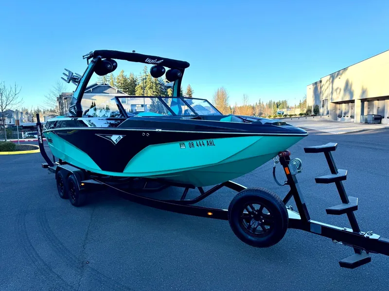 Slide: The Image of Tigé Z3 2022 - 6