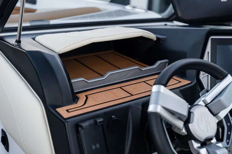 Slide: The Image of Tigé Z5 2023 - 24