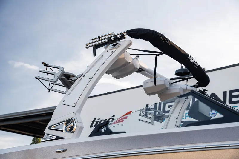 Slide: The Image of Tigé Z5 2023 - 32