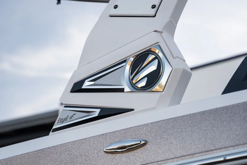 Slide: The Image of Tigé Z5 2023 - 35