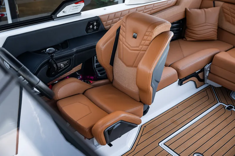 Slide: The Image of Nautique Super Air Nautique G21 2023 - 23