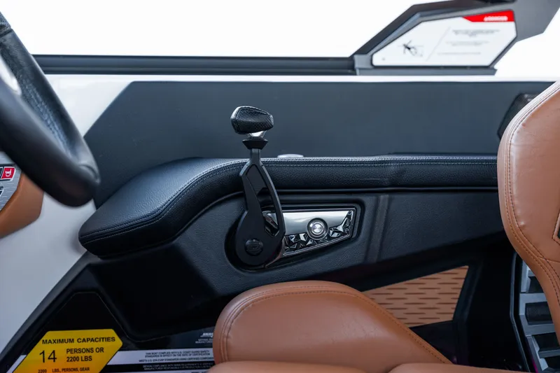 Slide: The Image of Nautique Super Air Nautique G21 2023 - 29