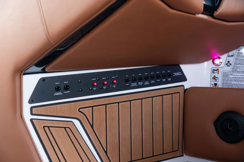 Slide: The Image of Nautique Super Air Nautique G21 2023 - 32