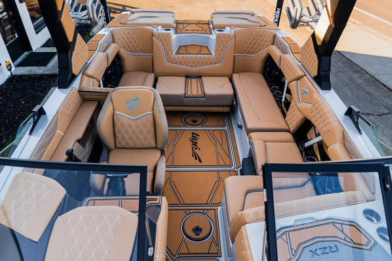 Slide: The Image of Tigé 22RZX 2026 - 12